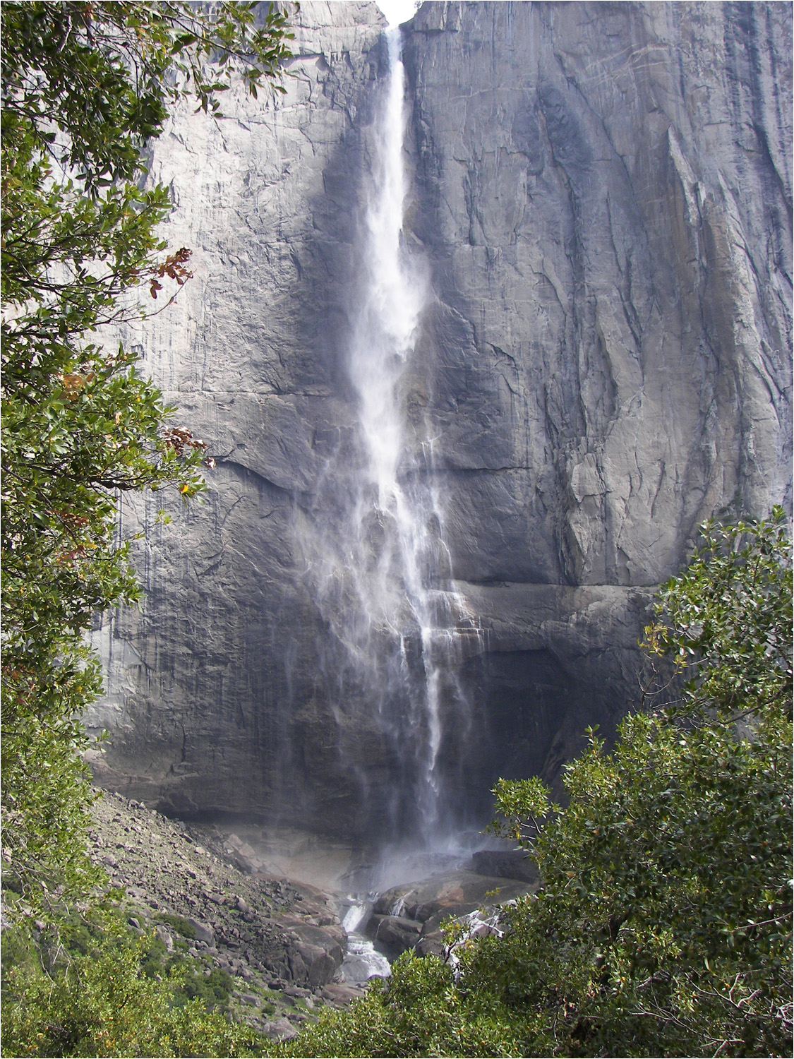 Upper Yosemite Falls Hike- First views of upper falls from trail