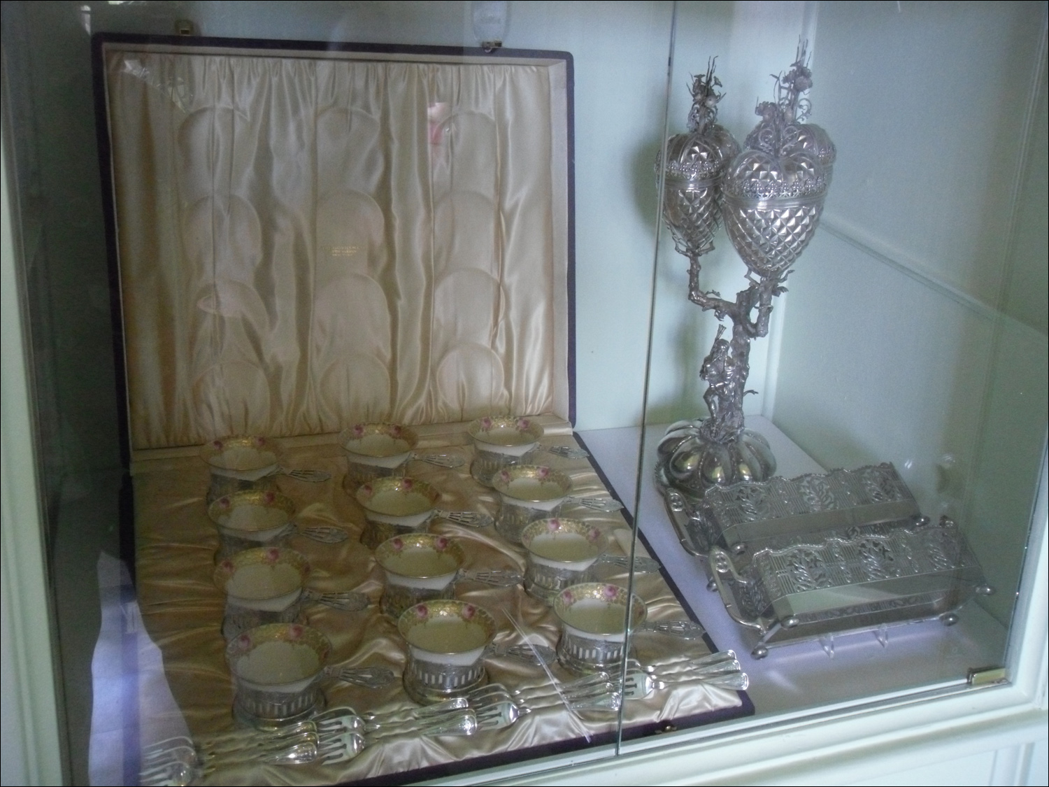 John & Mabel Ringling Museum-Ca' d'Zan mansion-pantry & kitchen areas