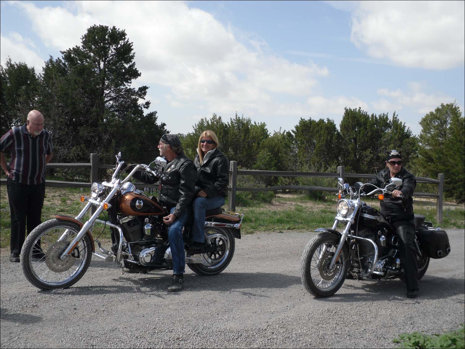 Pat & Terry w/sister-in-law on Harleys