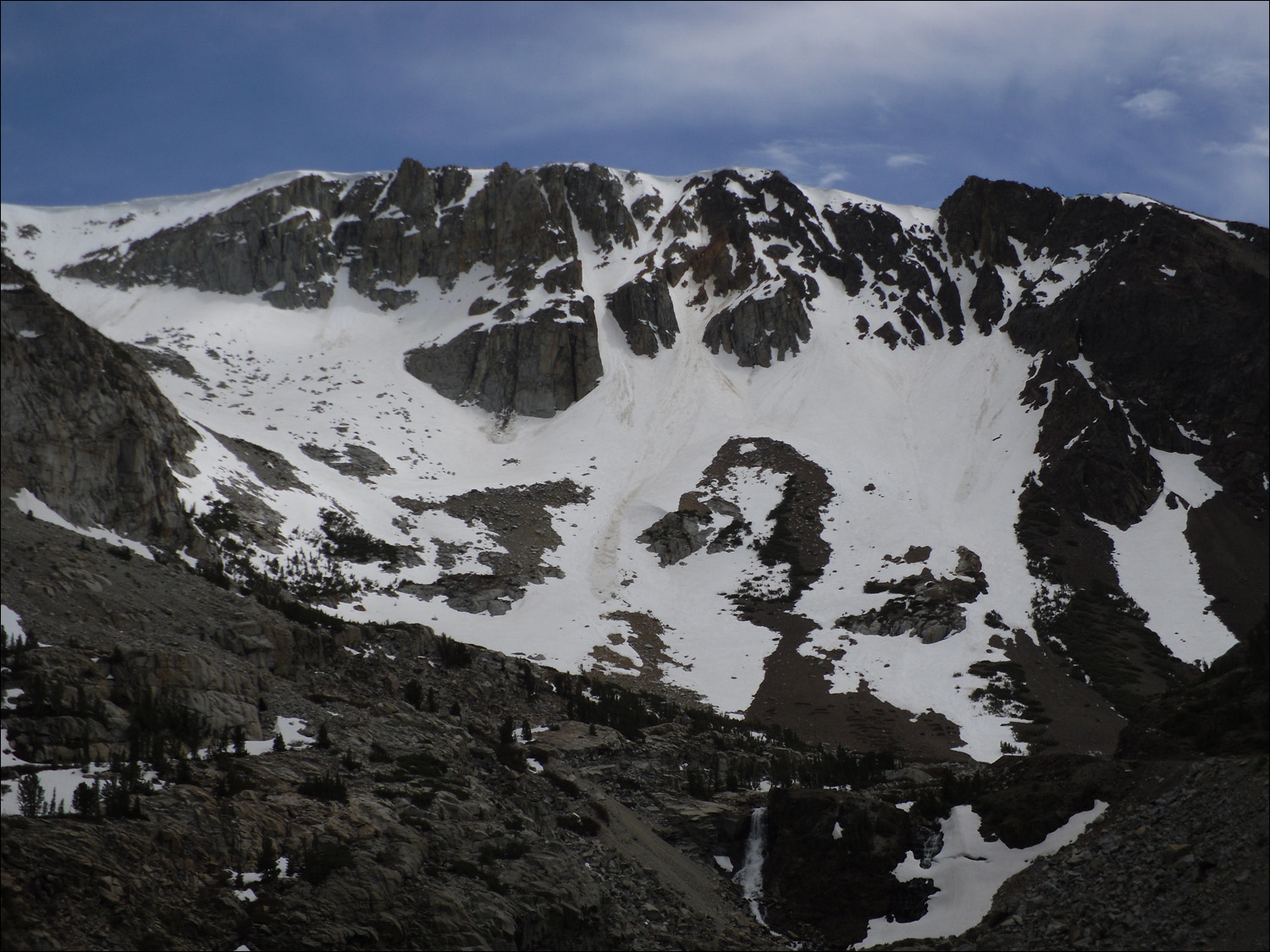 Views of the Lee Vining canyon from Highway 120