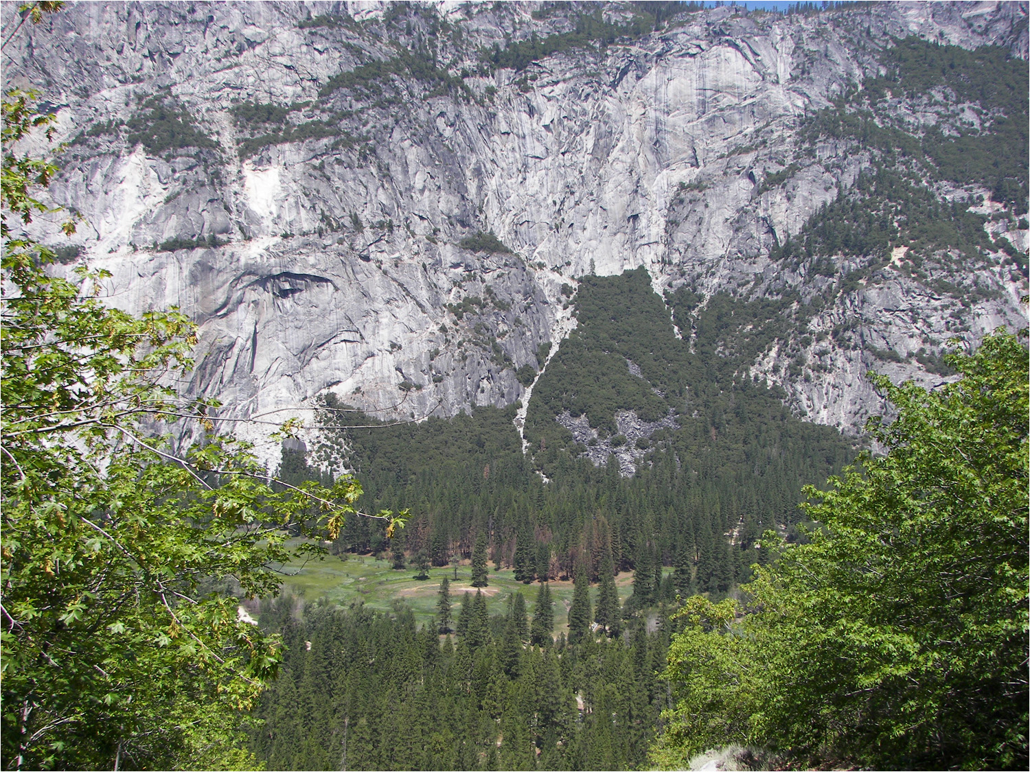 Glacier Point Hike-Valley view from trail