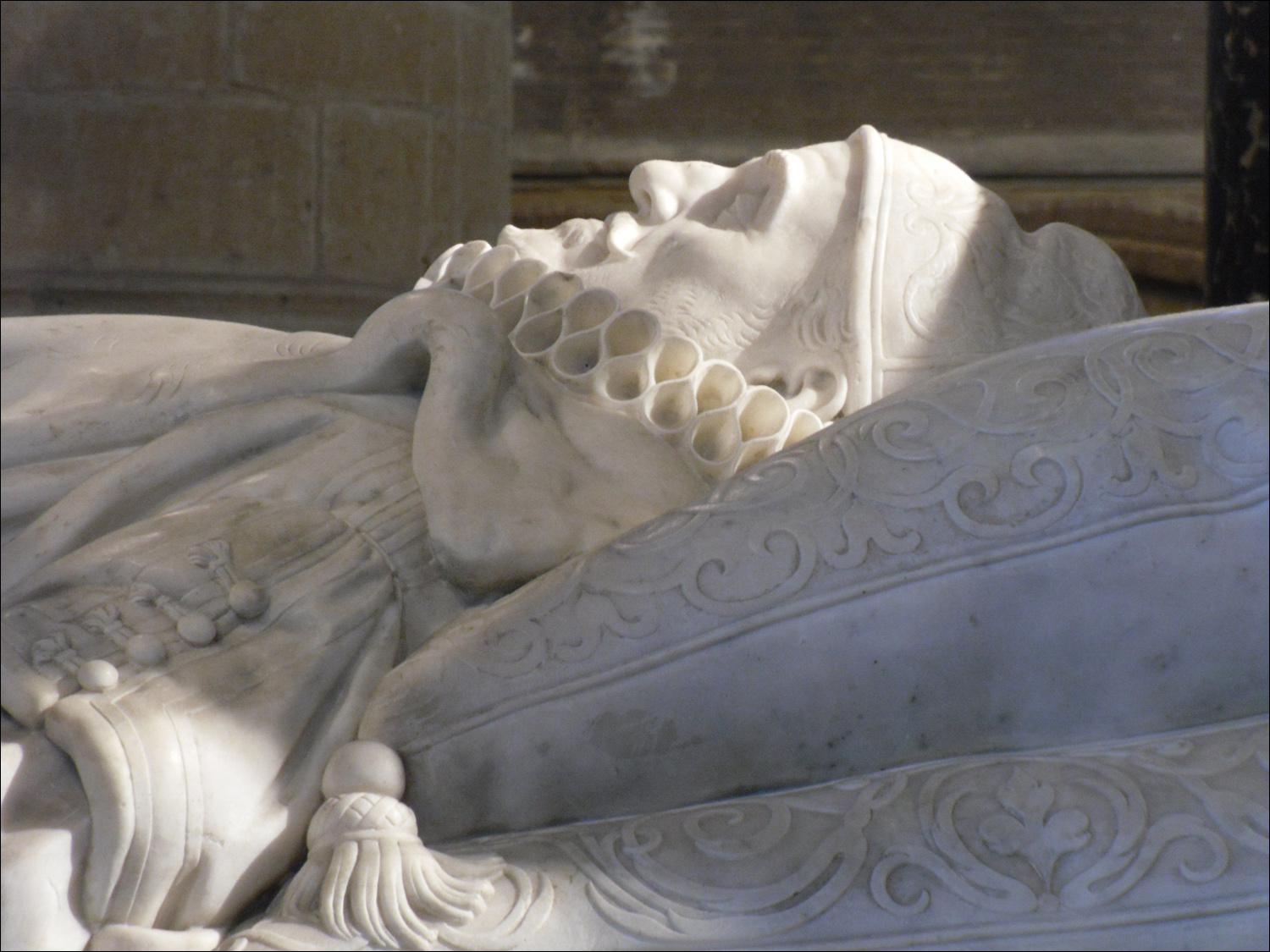 Tomb of William 1of Orange in the Nieuwe Kerk.