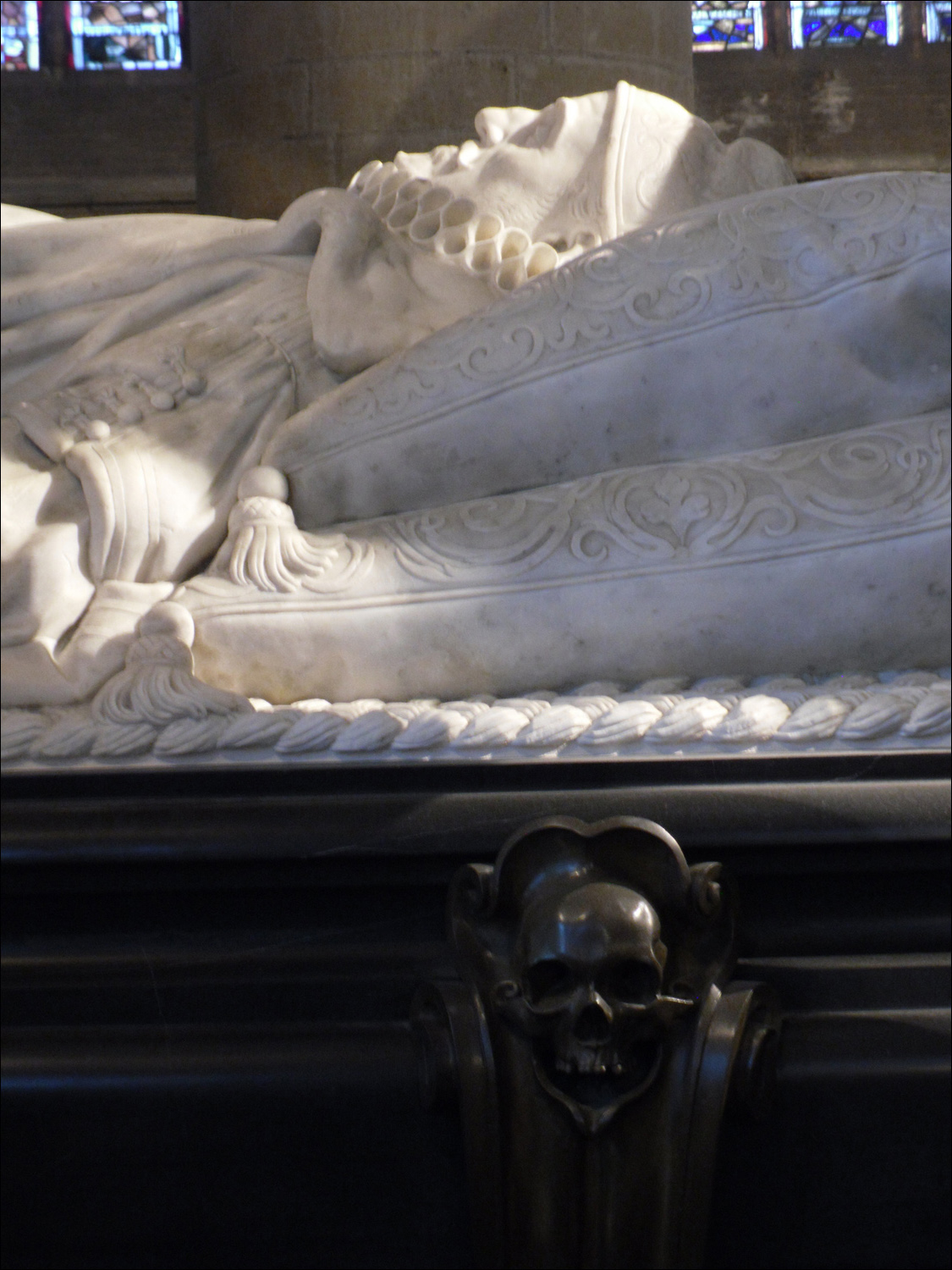 Tomb of William 1of Orange in the Nieuwe Kerk.