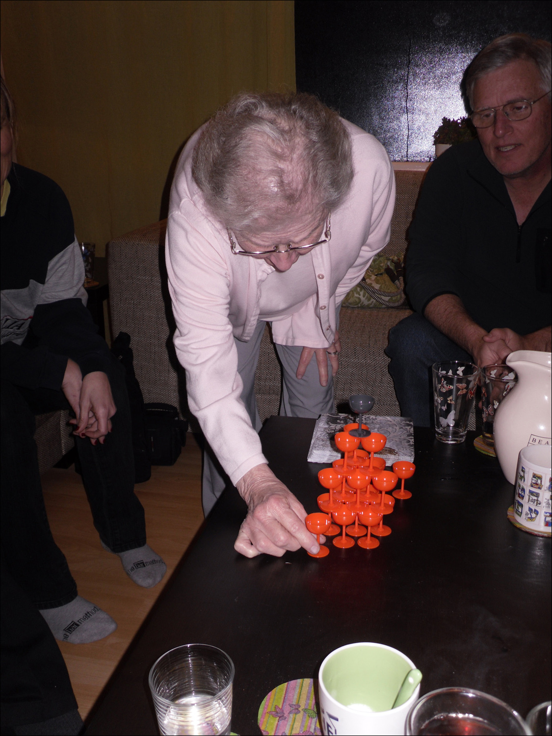 Dutch dinner and game night at home of Martijn and Joseba-Mom takes her turn