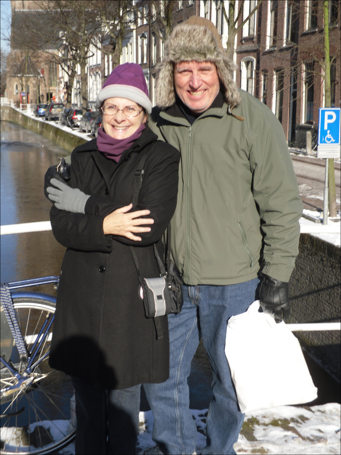 Delft-Bob & Kath bundled against cold